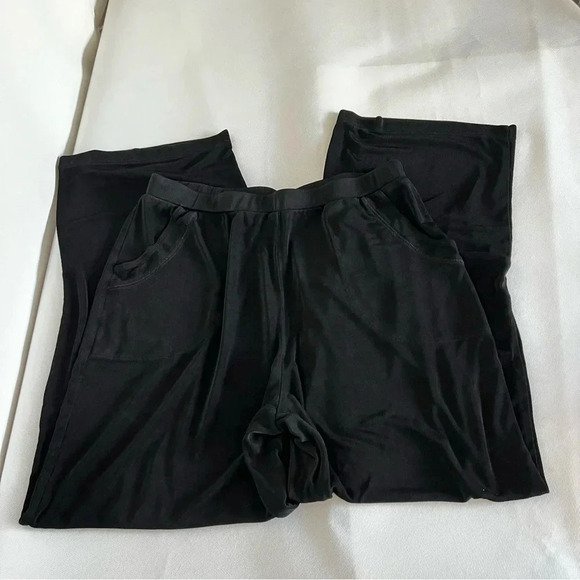Chico's Travelers Wide Leg Pocket Pants Size 3 (XL/16) Black Non Wrinkle - Picture 4 of 7